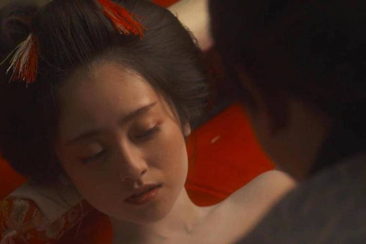 巨乳美女动态图的相关介绍