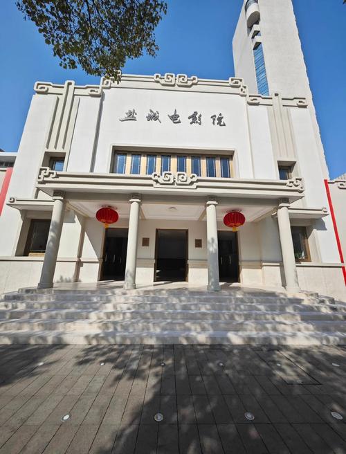 女性分泌出黄色黏物的相关介绍