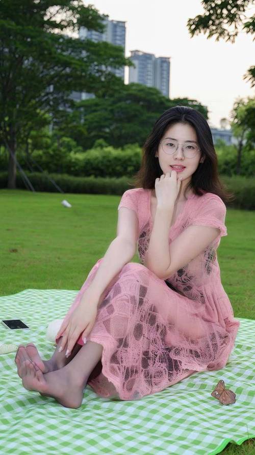 悠悠色悠悠偷拍的相关介绍