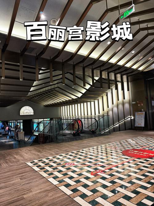 少妇人妻中文在线的相关介绍