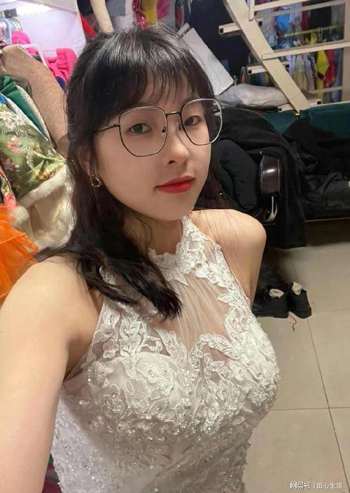 黄色18禁在线的相关介绍