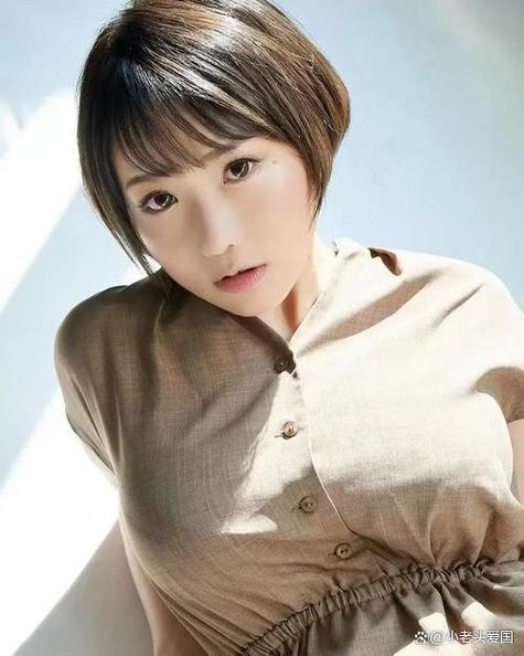 男学生和女老师啪啪啪的相关介绍