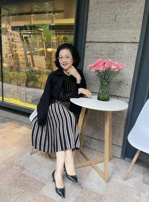 欧美老熟妇xoxoxoxoxo的相关介绍