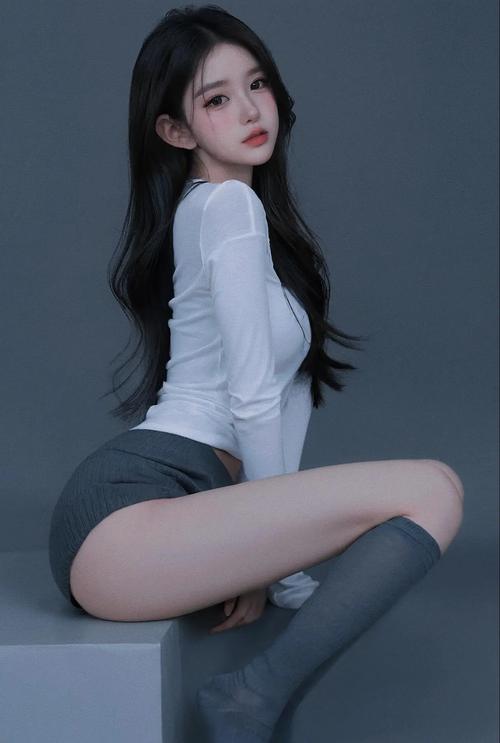 一边摸一边受不的相关介绍