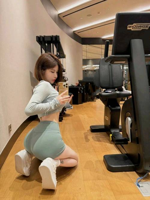 女性下面一直有黄脓分泌物的相关介绍