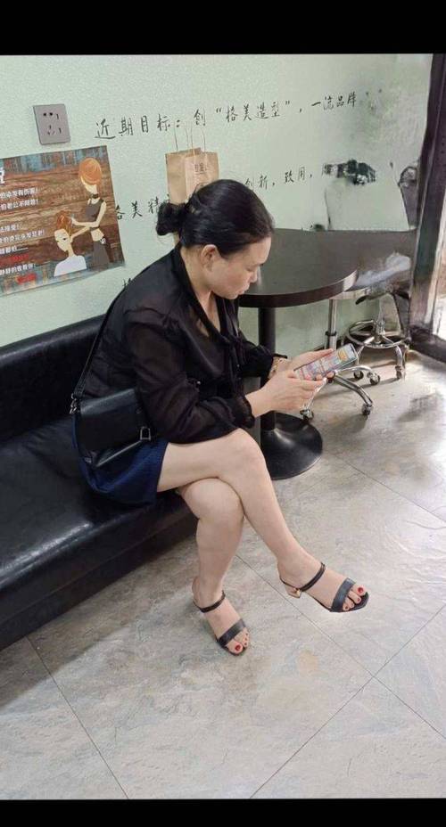 好色人妻少妇高清在线的相关介绍