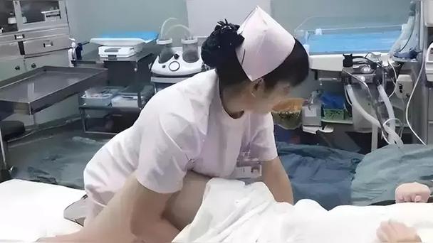 巨乳高潮迭起的相关介绍