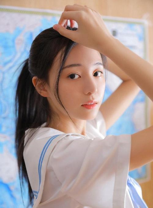 欧美 熟女 人妻的相关介绍