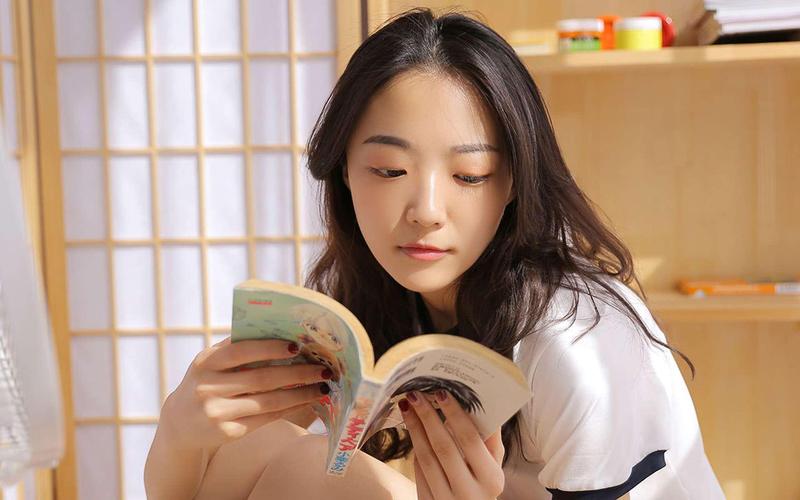 美女啊啊啊av的相关介绍
