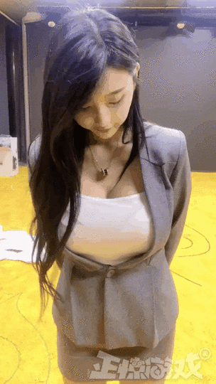 男女一边摸一边受不了的相关介绍