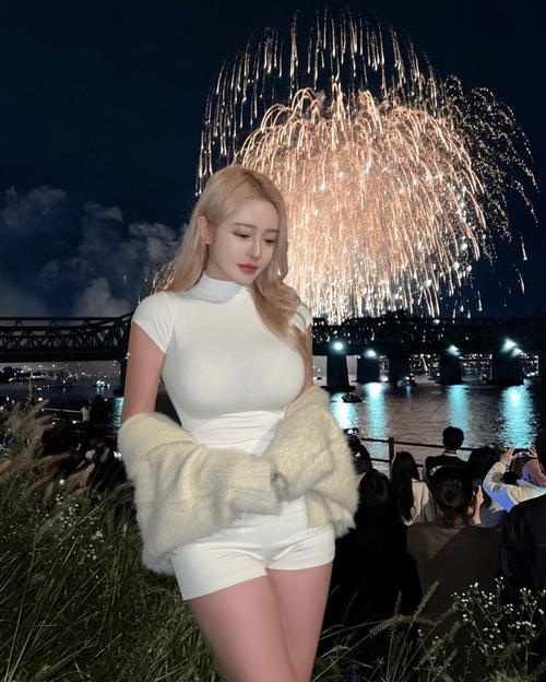 被艹到哭小说的相关介绍