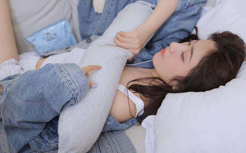 欧美av在线的相关介绍