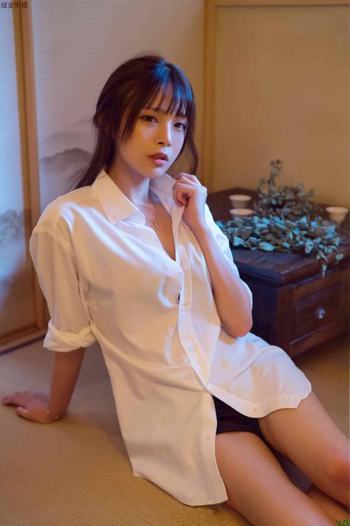 一边叫床一边摸一边爽的相关介绍
